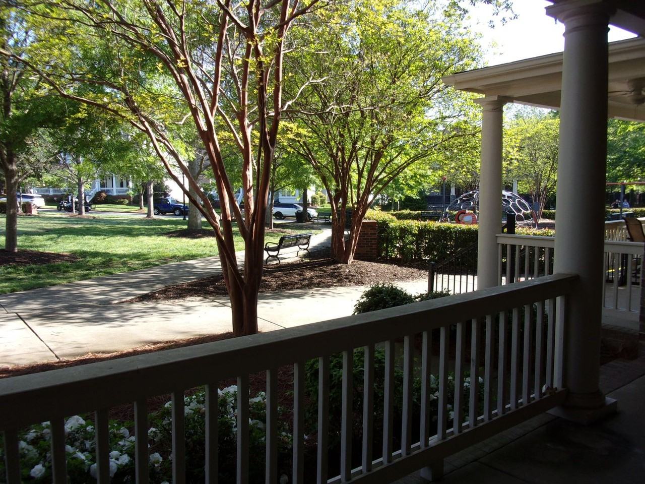 1077 Market St - Photo 3 of 24