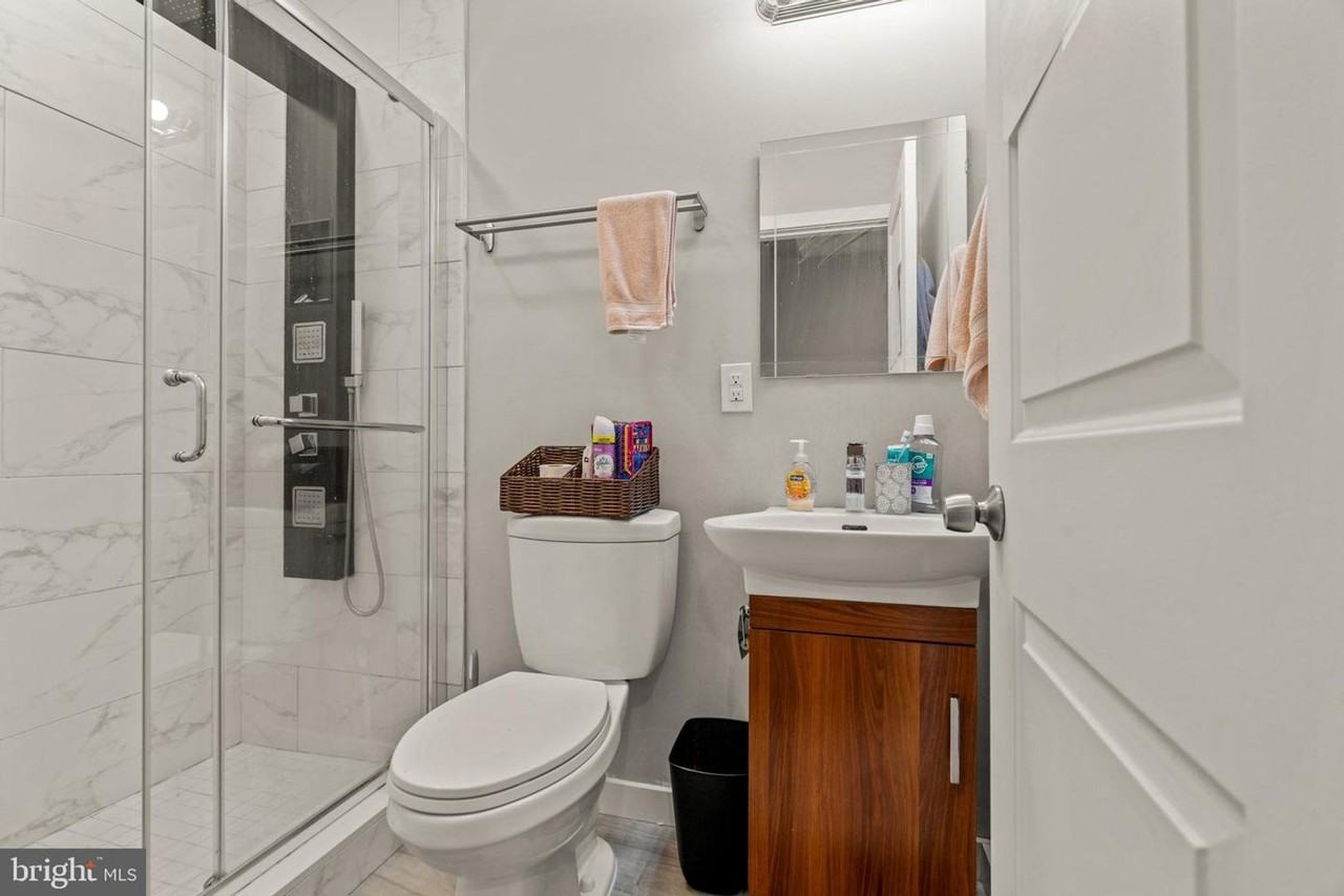 2130 N Carlisle St - Photo 3 of 22