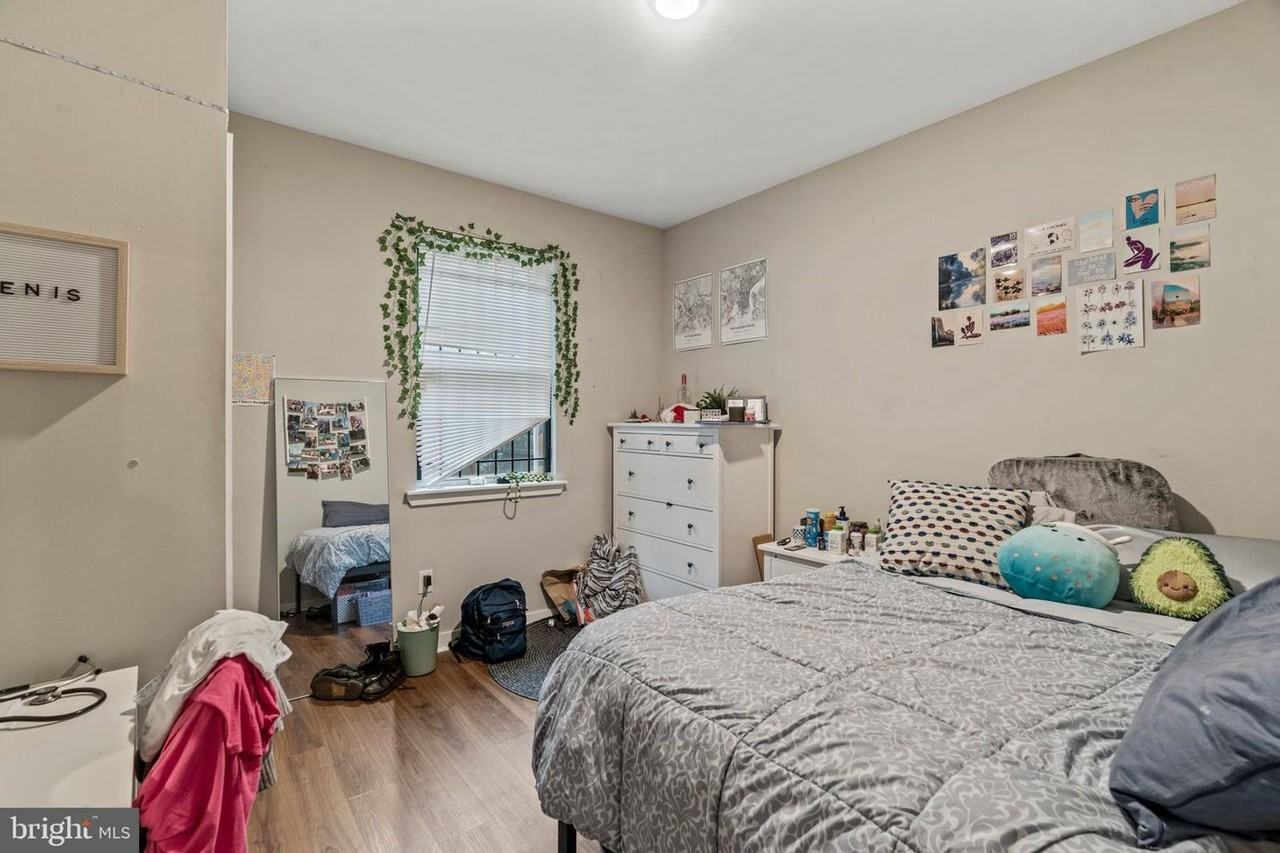 2130 N Carlisle St - Photo 6 of 22