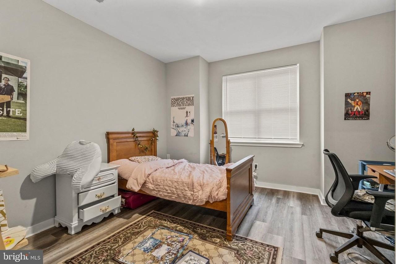 2130 N Carlisle St - Photo 7 of 22