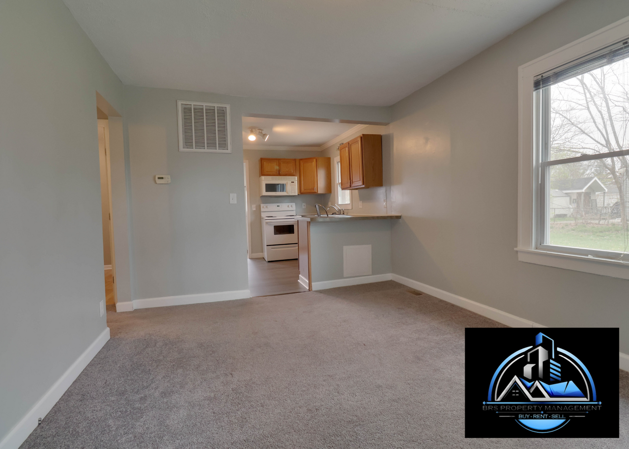 23740 Hazelwood Ave - Photo 3 of 12
