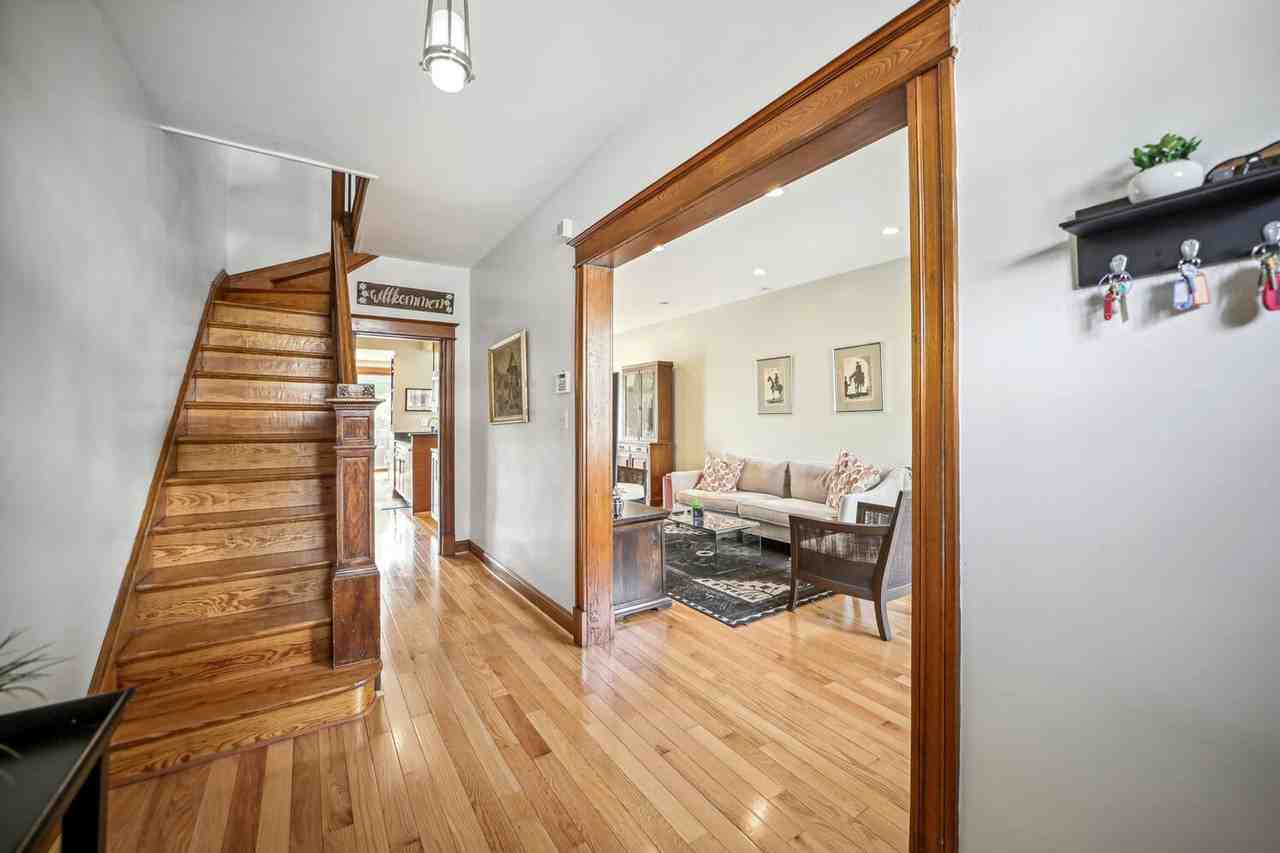 3617 13th St Nw - Photo 3 of 23