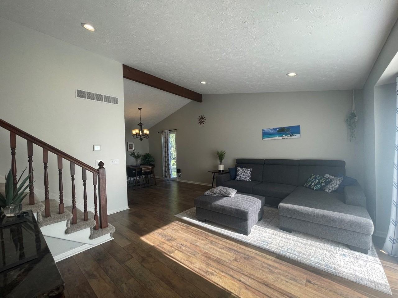 1206 Beechwood Ave - Photo 3 of 20