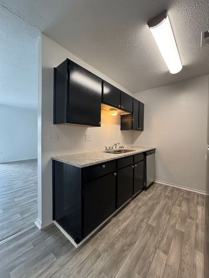 745 Brett Cir - Photo 2 of 12