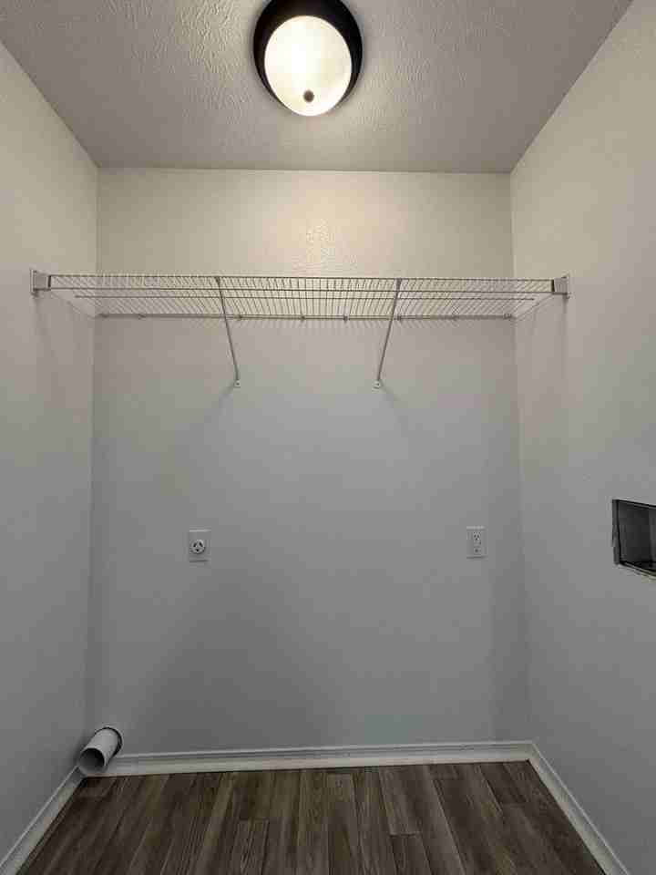 745 Brett Cir - Photo 3 of 12