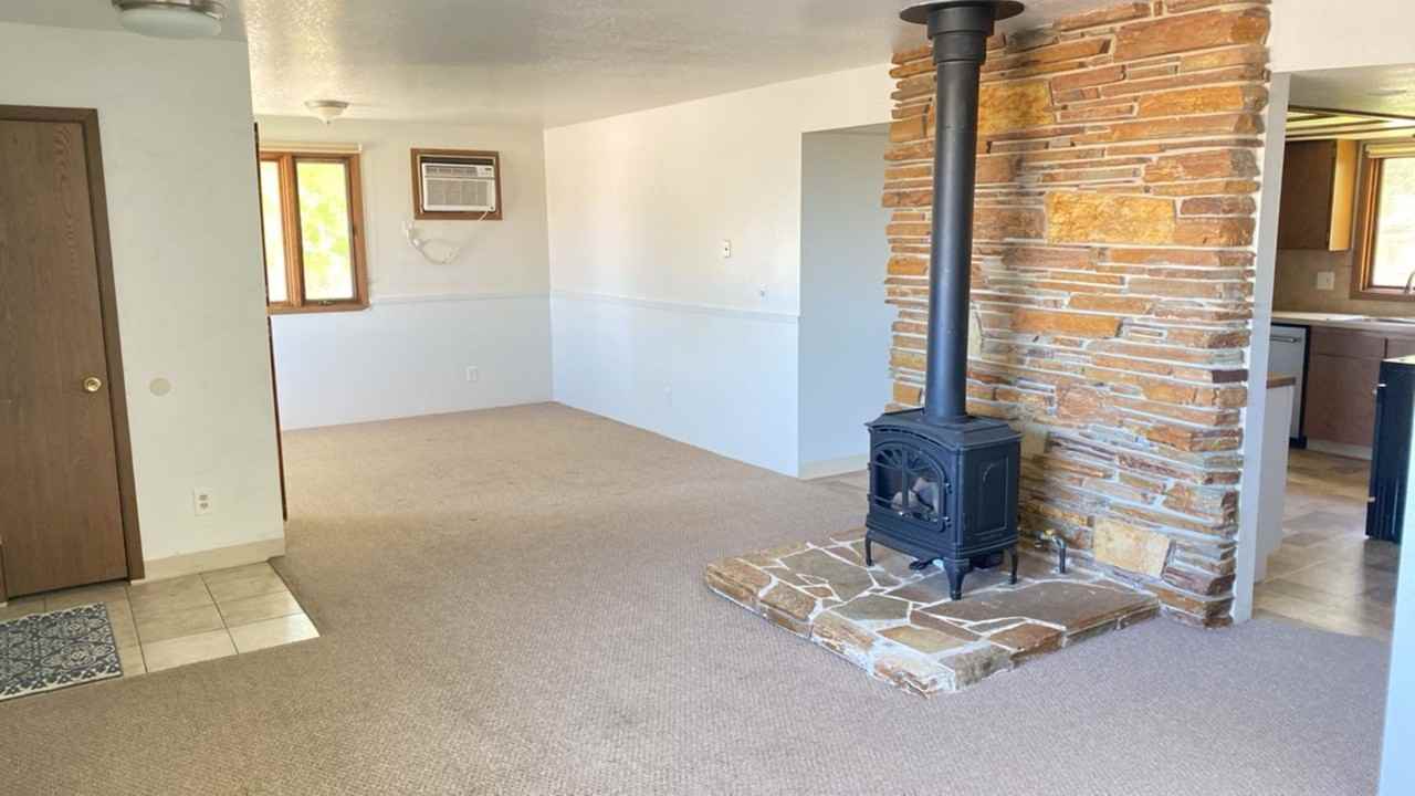 21567 Main St - Photo 2 of 36