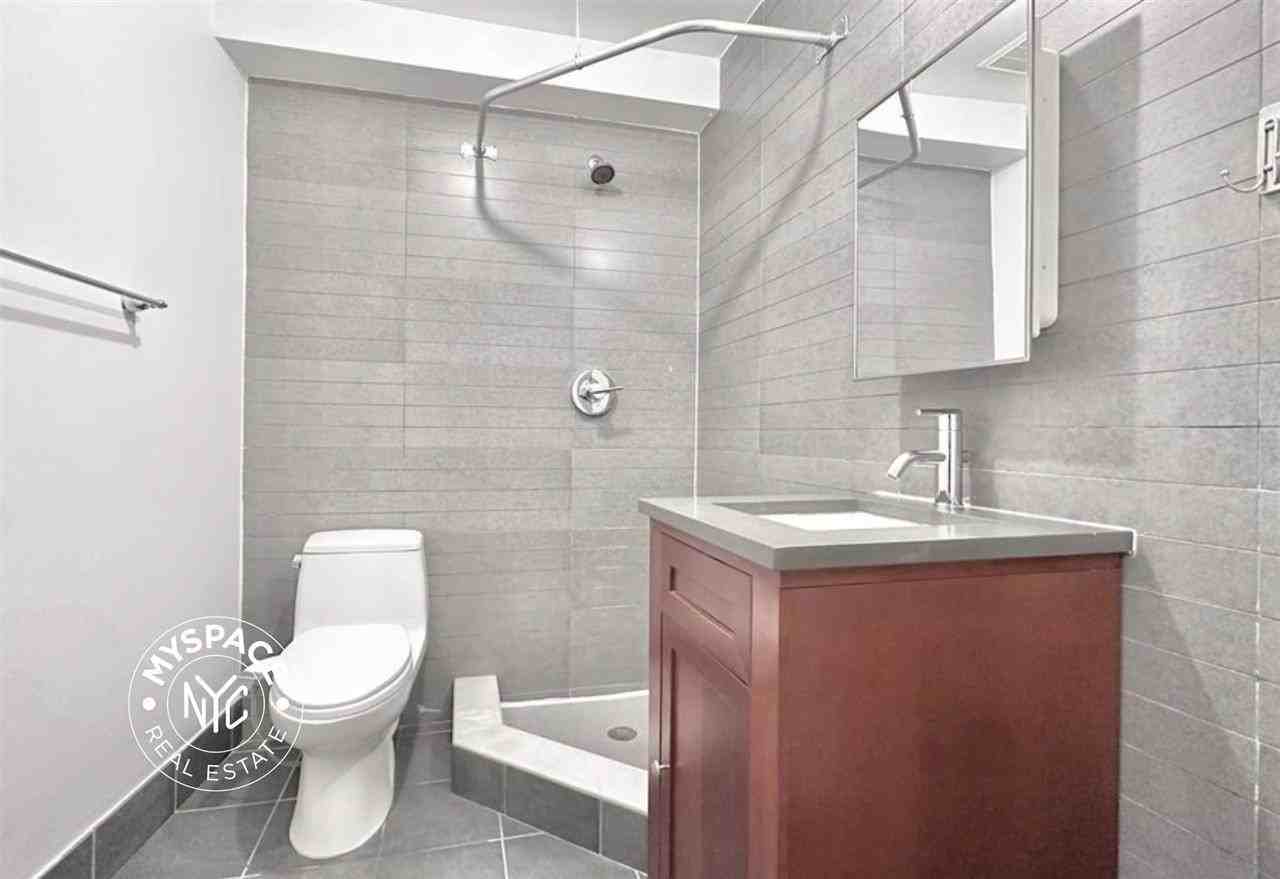 14 Meserole St #1B - Photo 6 of 7