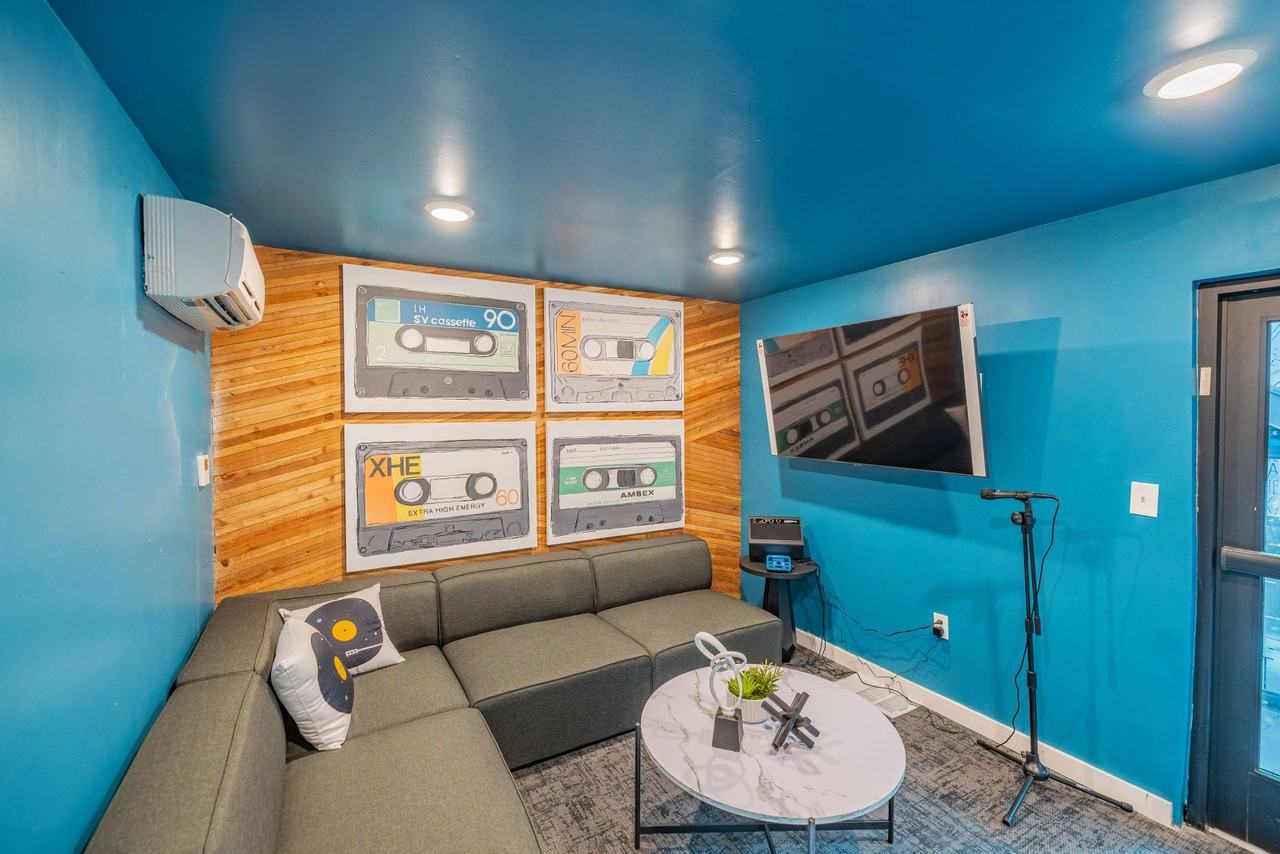 The Hedge Apartments - Photo 6 of 44