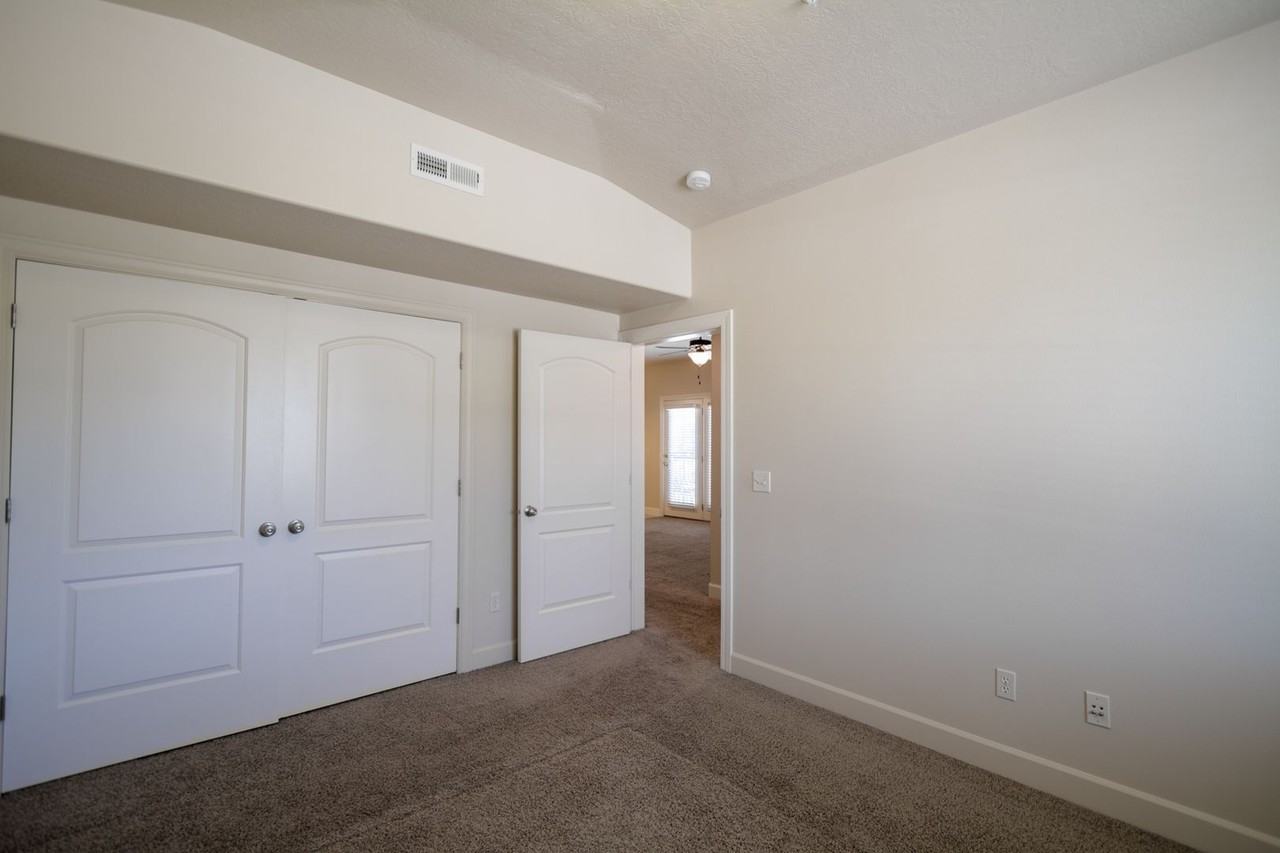 967 W. 1055 N. - Photo 6 of 10