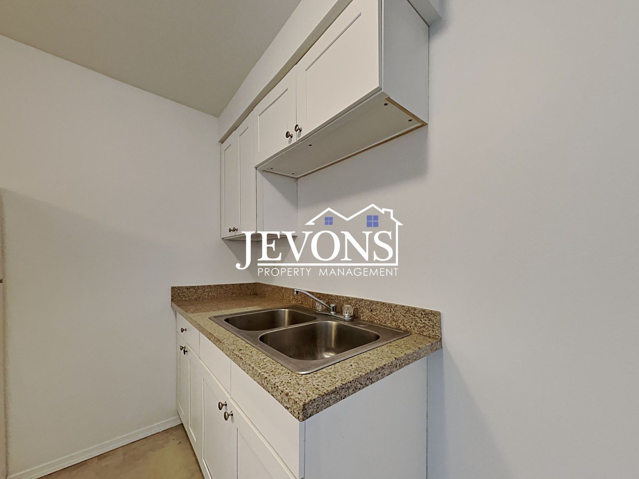 Twin Oaks - Photo 2 of 26
