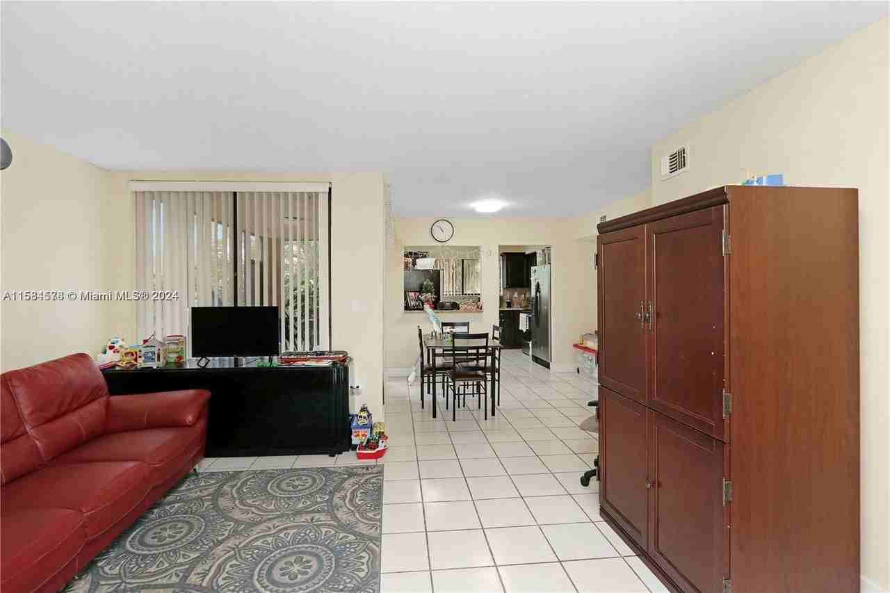 8211 Nw 191st St #3D - Photo 2 of 8