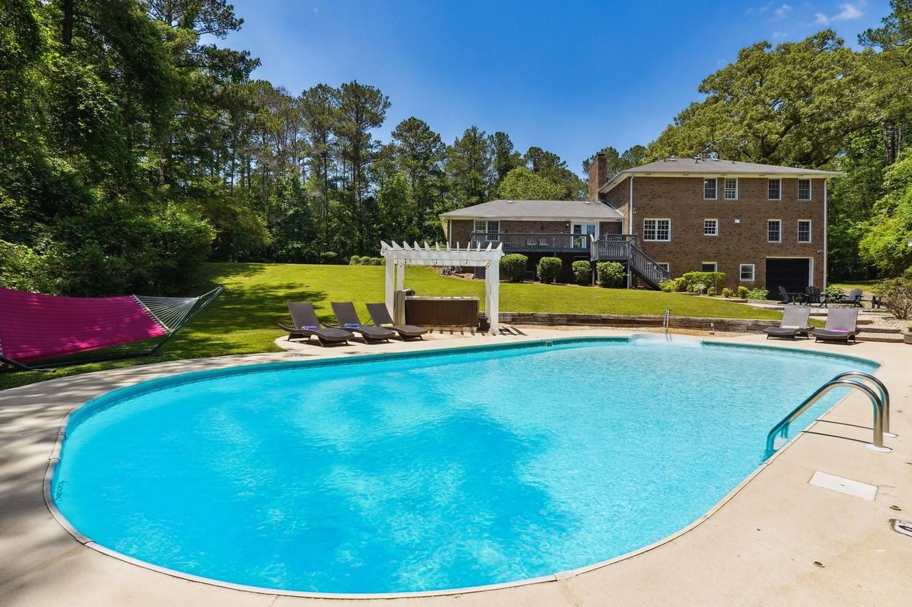 175 Highland Hills Road - Photo 2 of 50