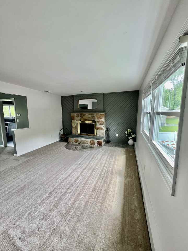 8 West Dr - Photo 2 of 15