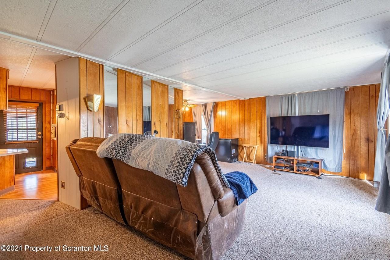 815 Hill St - Photo 3 of 29