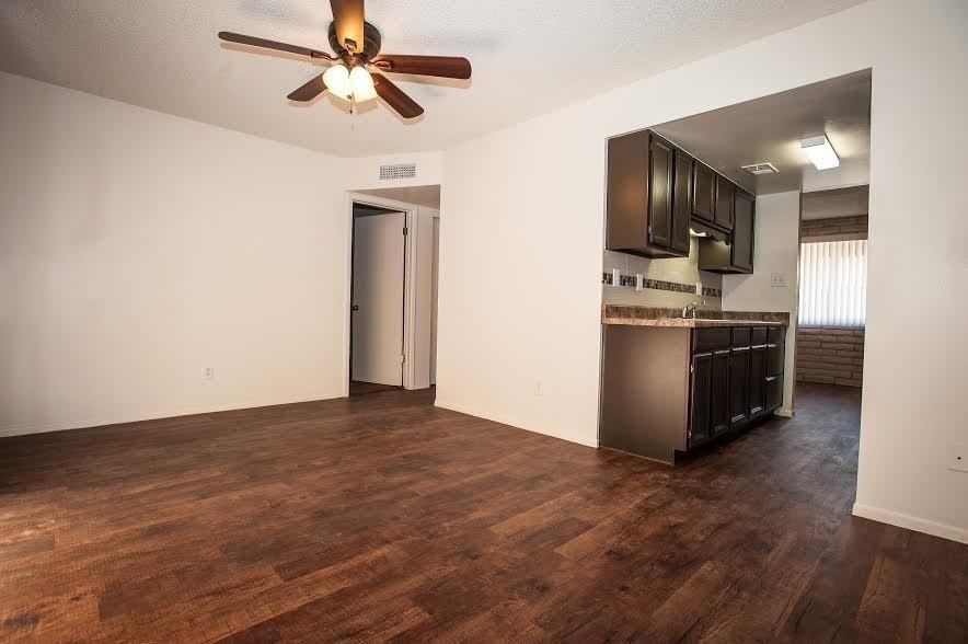 1 MONTH FREE rent 2 bed 1 bath with private Patio - Photo 3 of 27