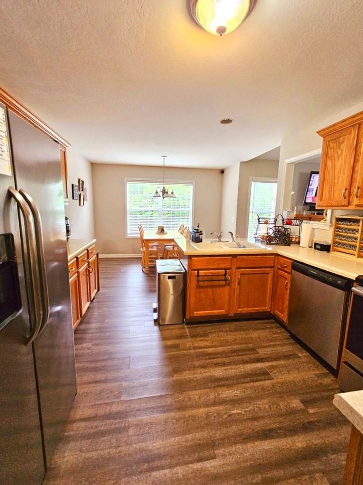2871 Prince Dr - Photo 5 of 17