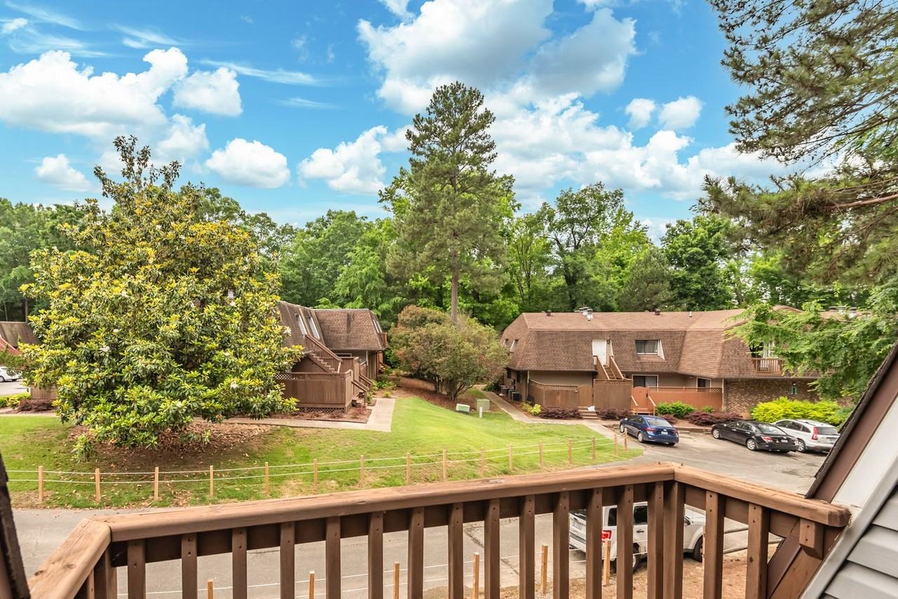 270 Summerwalk Cir - Photo 6 of 22