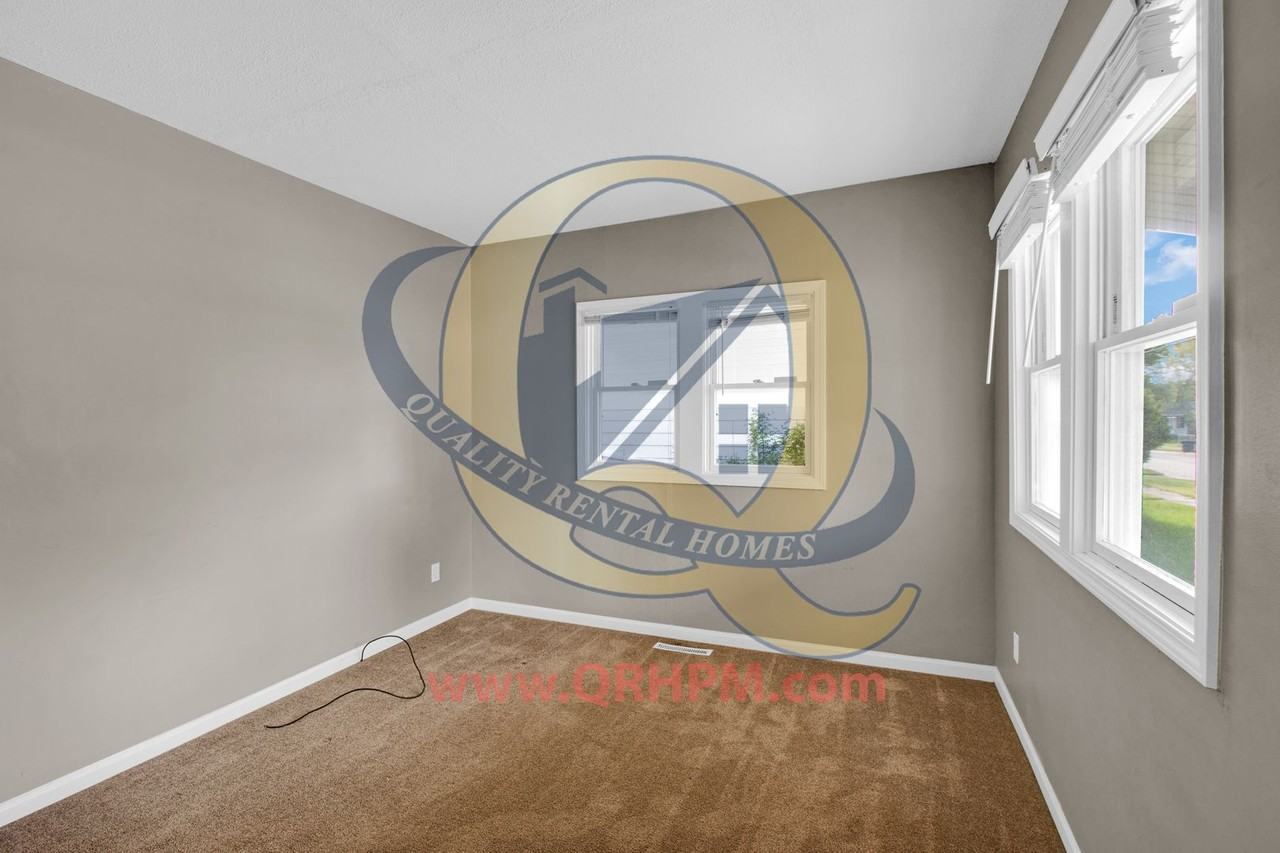 1248 Wells St - Photo 3 of 14