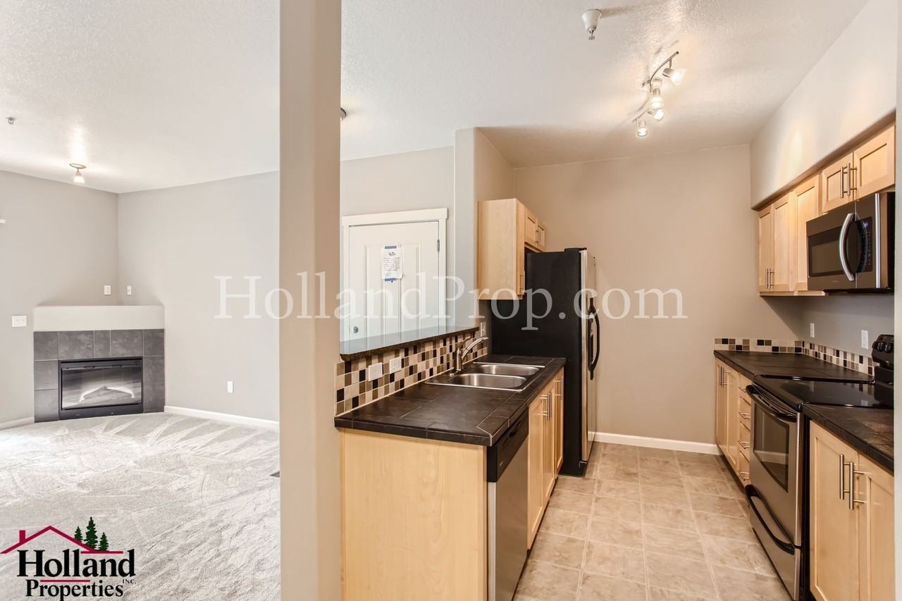 11845 Nw Stone Mountain Ln #303 - Photo 5 of 11
