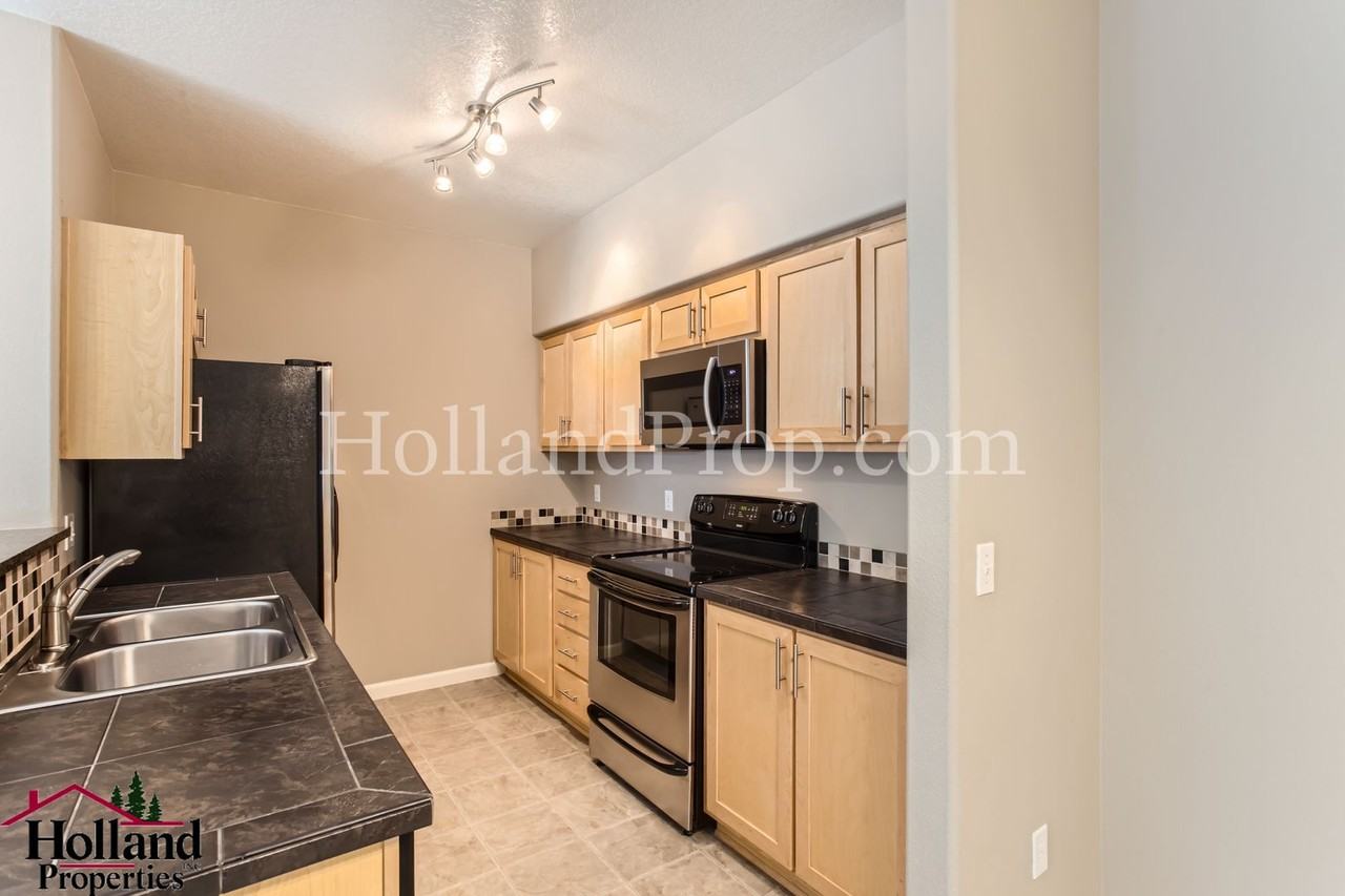 11845 Nw Stone Mountain Ln #303 - Photo 6 of 11
