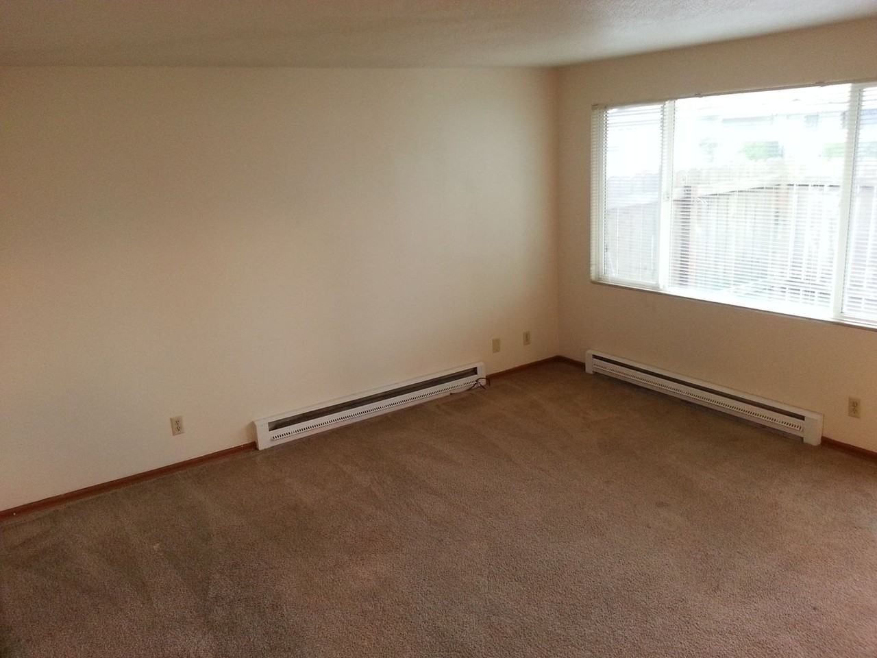 007-Garden Apartments - Photo 4 of 13