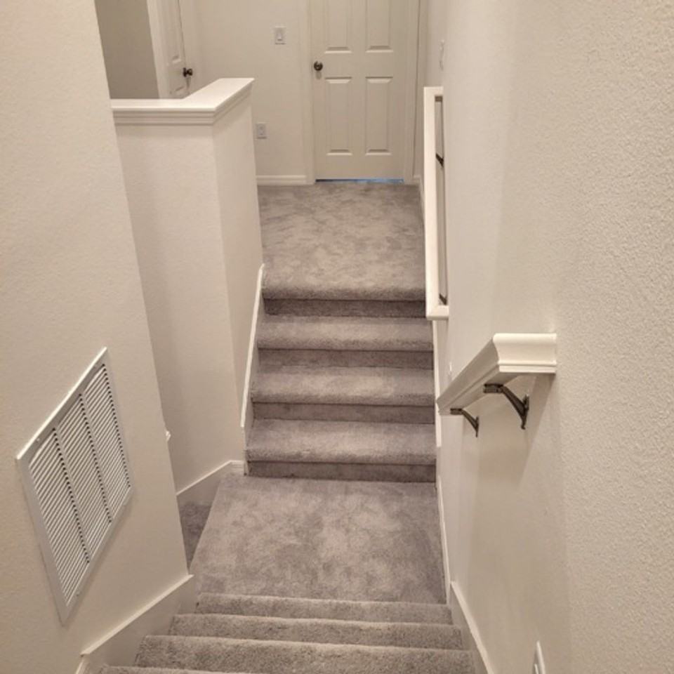 4370 Sailplane Ct - Photo 2 of 24