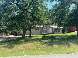 featured image of 16521 Timberwood