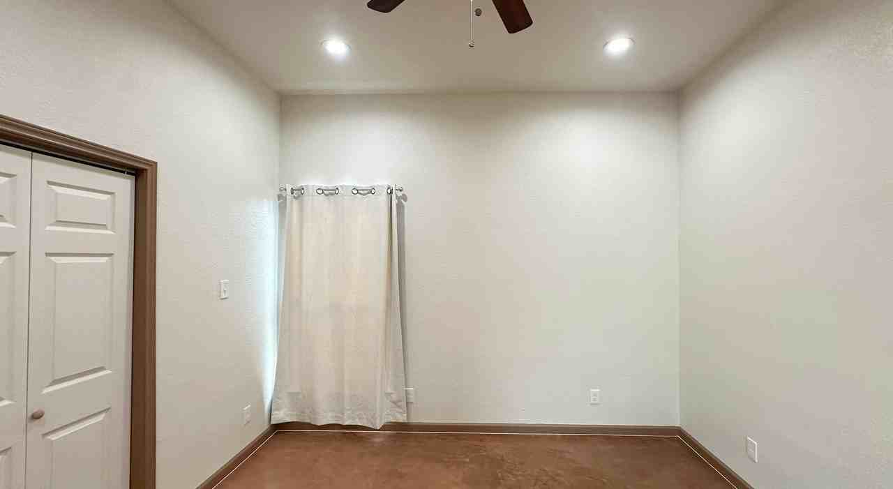 710 W Baetz Blvd #2 - Photo 7 of 13