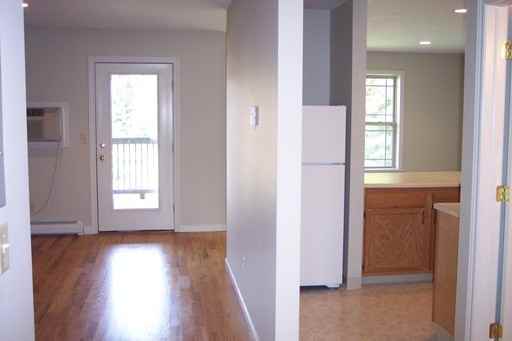 Willow Wood Apartment Homes - Photo 4 of 28