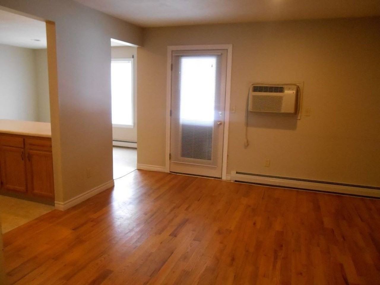 Willow Wood Apartment Homes - Photo 7 of 28
