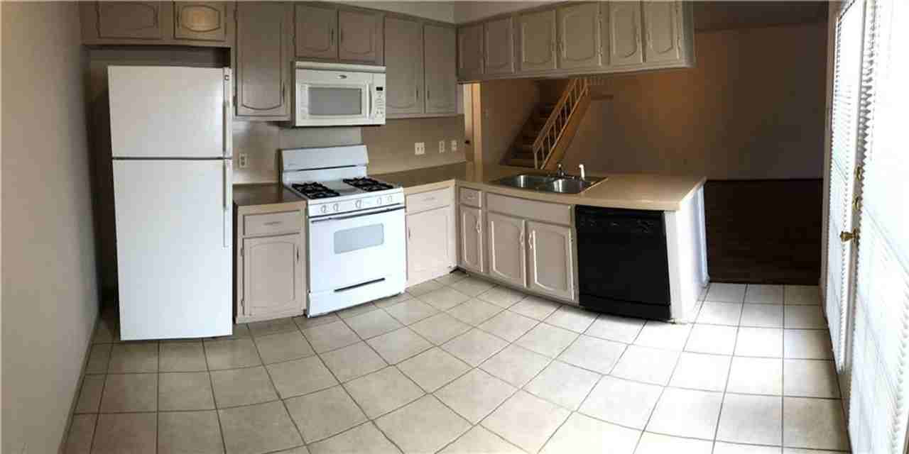 8330 Fathom Cir #103 - Photo 5 of 9
