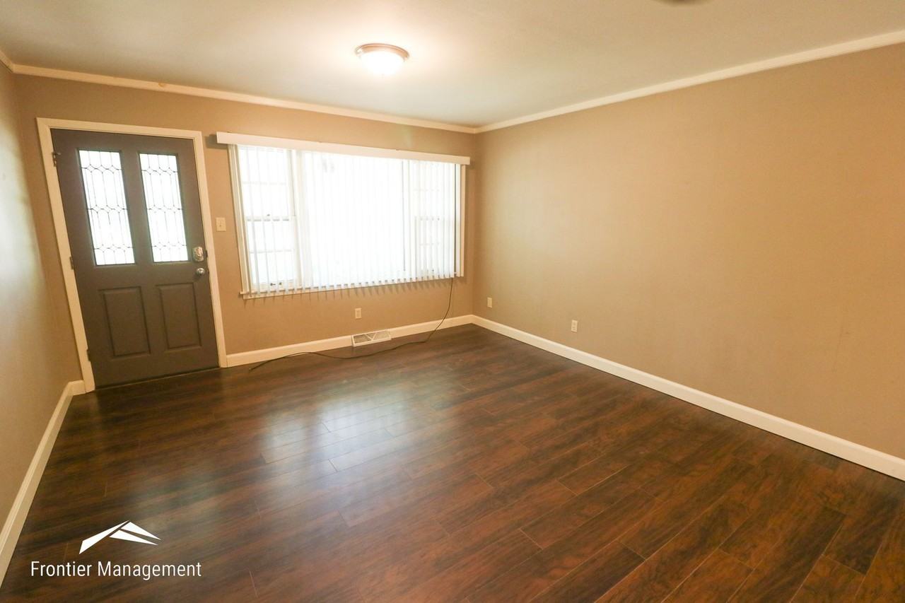 1705 Kenmar Dr - Photo 2 of 13