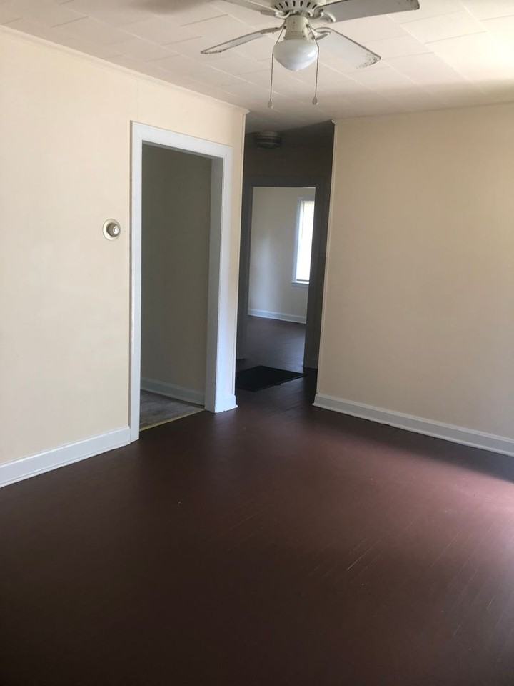 527A Herms Ave - Photo 3 of 11