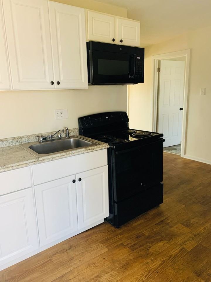 622 W Broadway - Photo 2 of 8