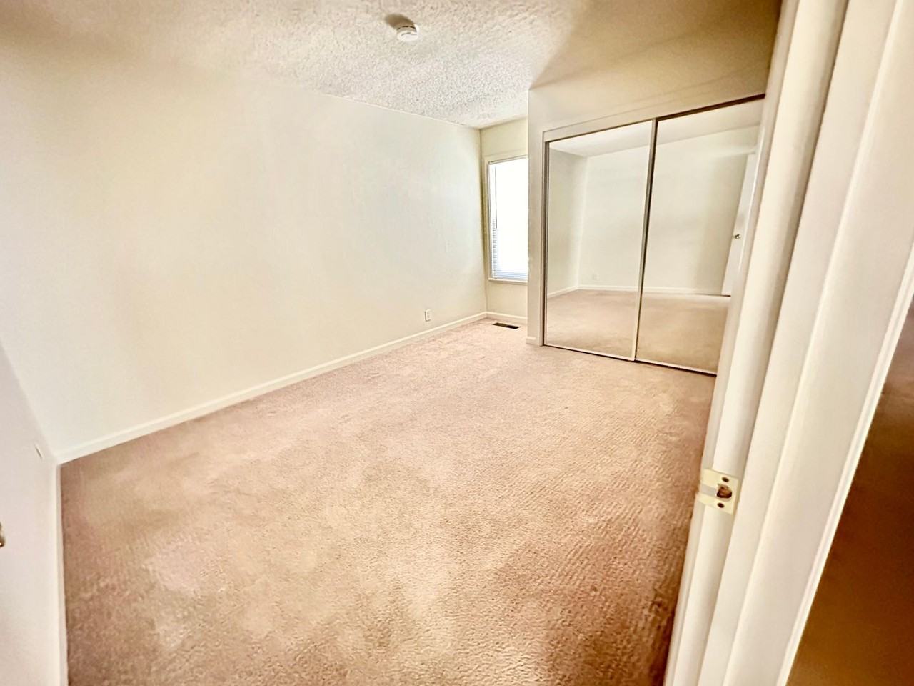 6225 Guyson Ct - Photo 7 of 12