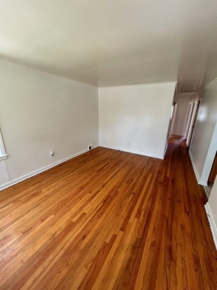 5817 S Neenah Ave - Photo 2 of 22