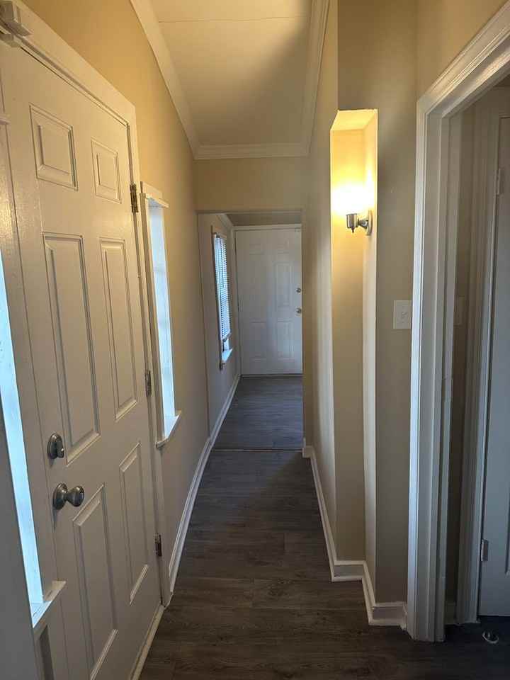 513 Colfax Street - Photo 7 of 16