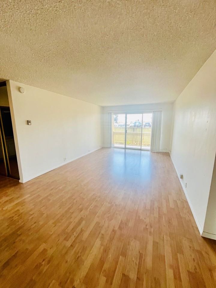 1775 Diamond St #119 - Photo 4 of 37