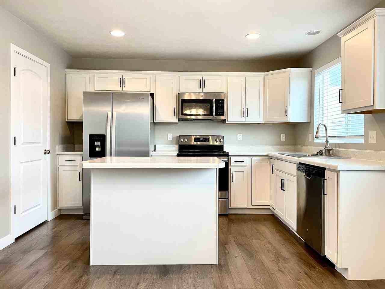 3037 S Red Pine Dr - Photo 7 of 31