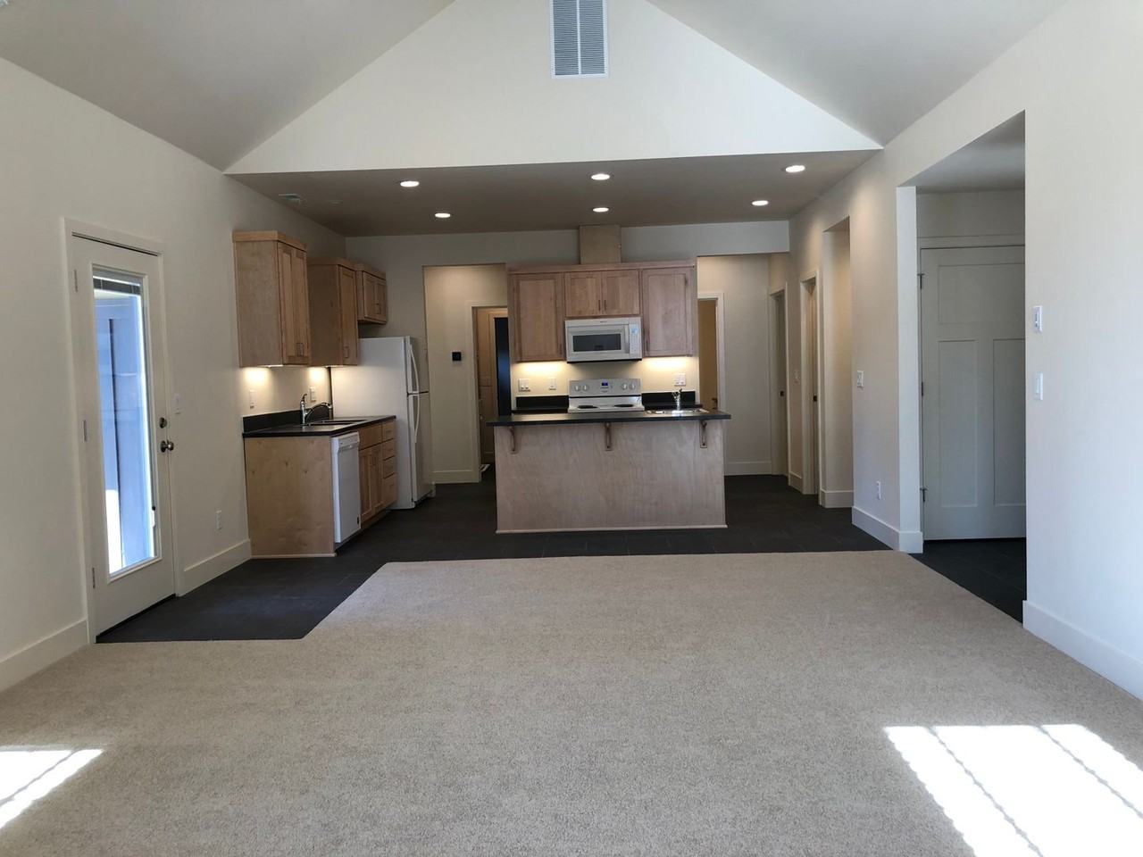 330 Ellie Ln - Photo 2 of 14