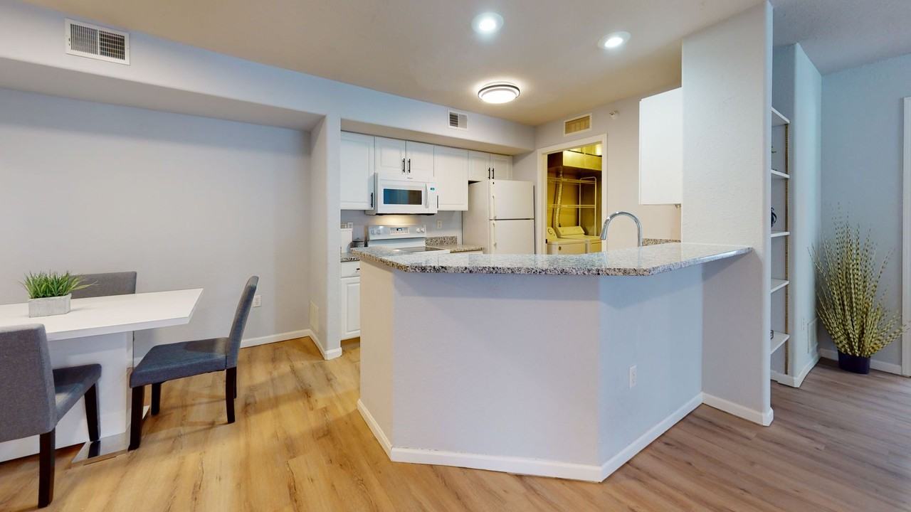 9 Kings Mill Circle - Photo 2 of 21