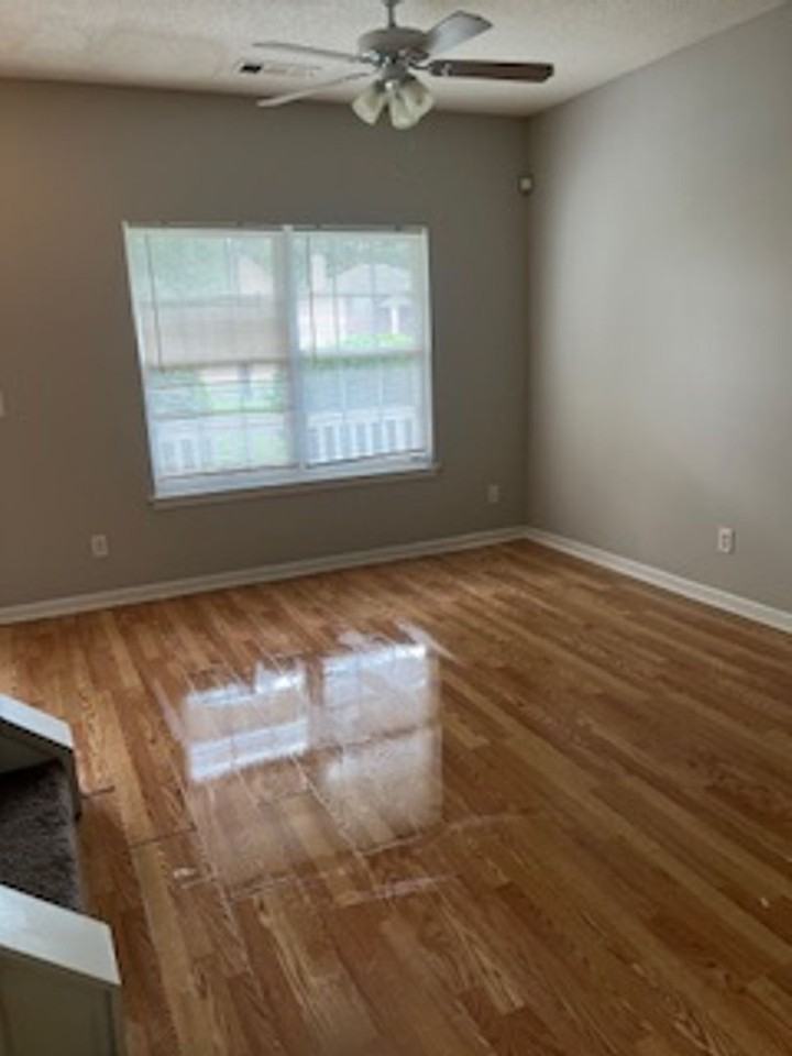 5335 Willow Park Blvd - Photo 2 of 15