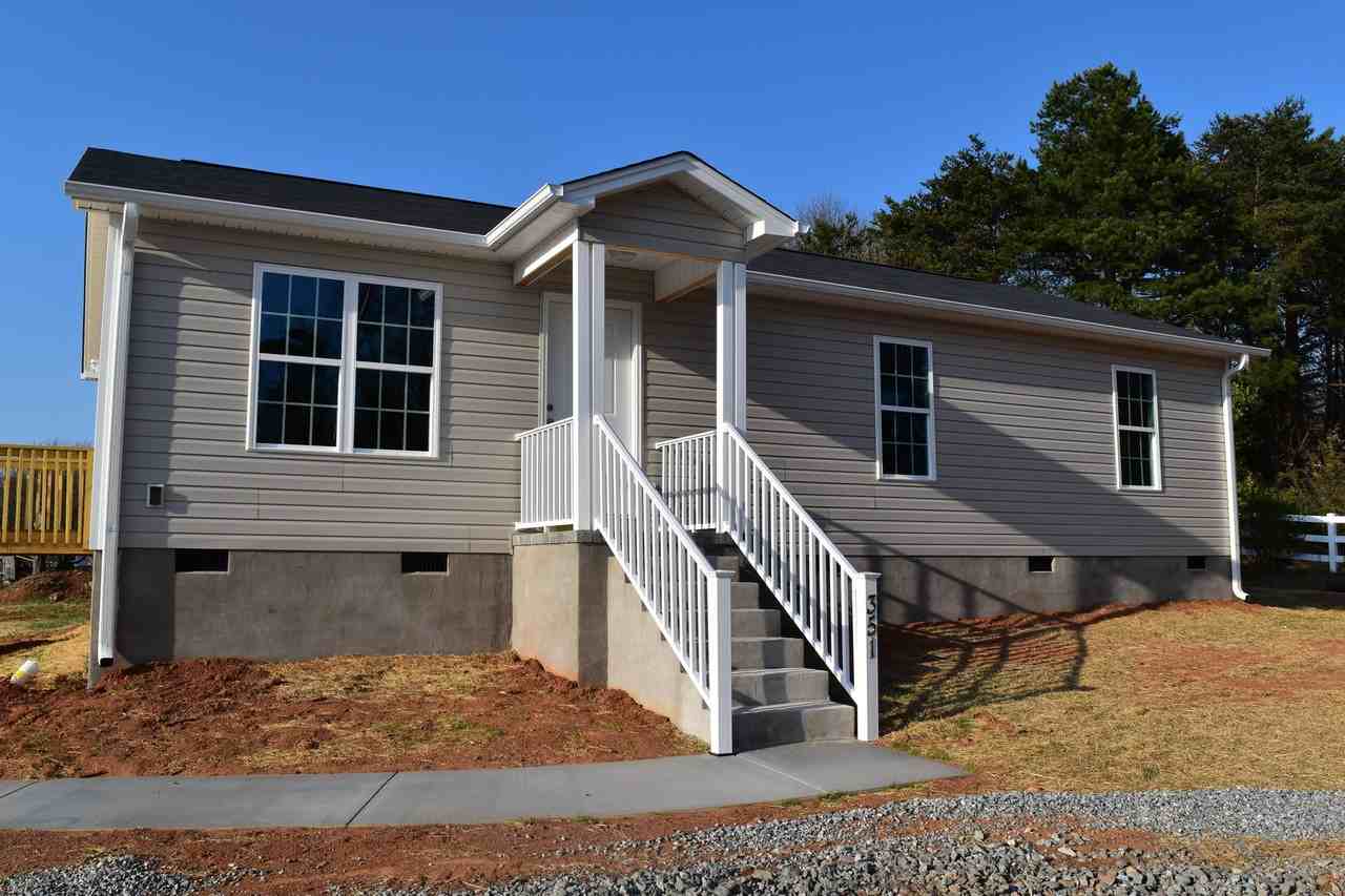 351 Citadel Dr - Photo 2 of 6