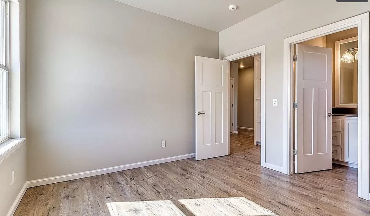 29 E Hurd St - Photo 6 of 10
