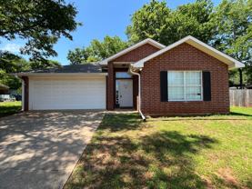 215 Willowbrook Ln - Photo 1 of 1