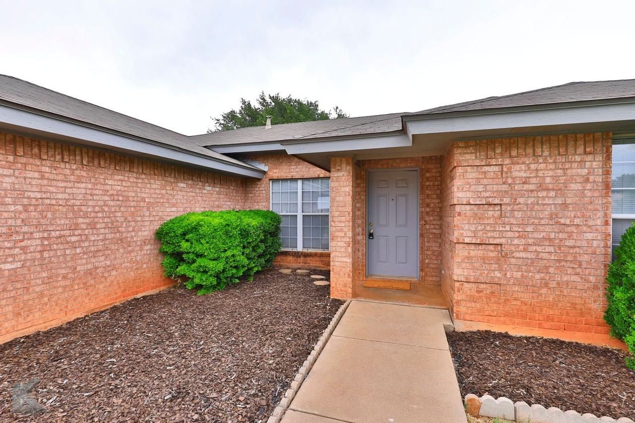 4426 Bob O Link Dr - Photo 3 of 36