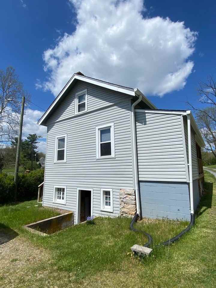 6544 Lee Jackson Hwy - Photo 2 of 21