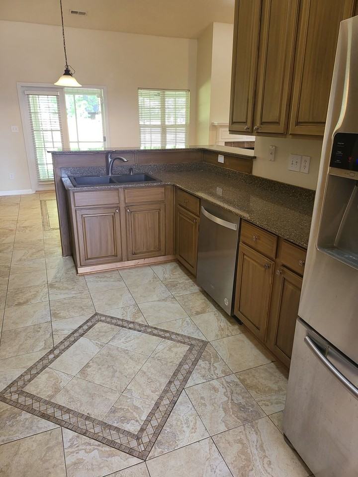 139 Autumn Haven Ln - Photo 3 of 23