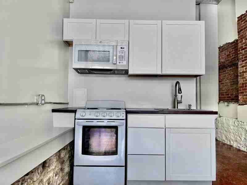 2638 Cherokee St - Photo 6 of 10