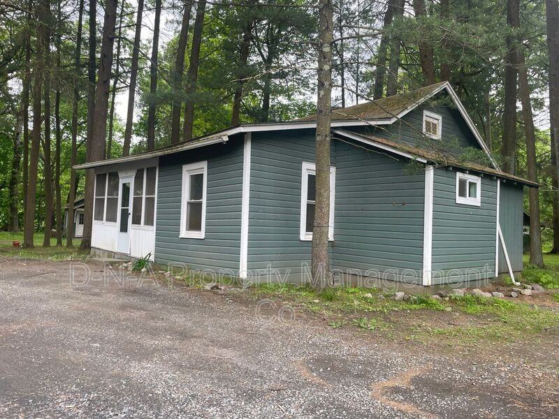 240 Acres Rd - Photo 2 of 13